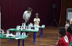 L0768大班科学《有力量的纸》视频+教案+记录单+音乐-幼师资源库